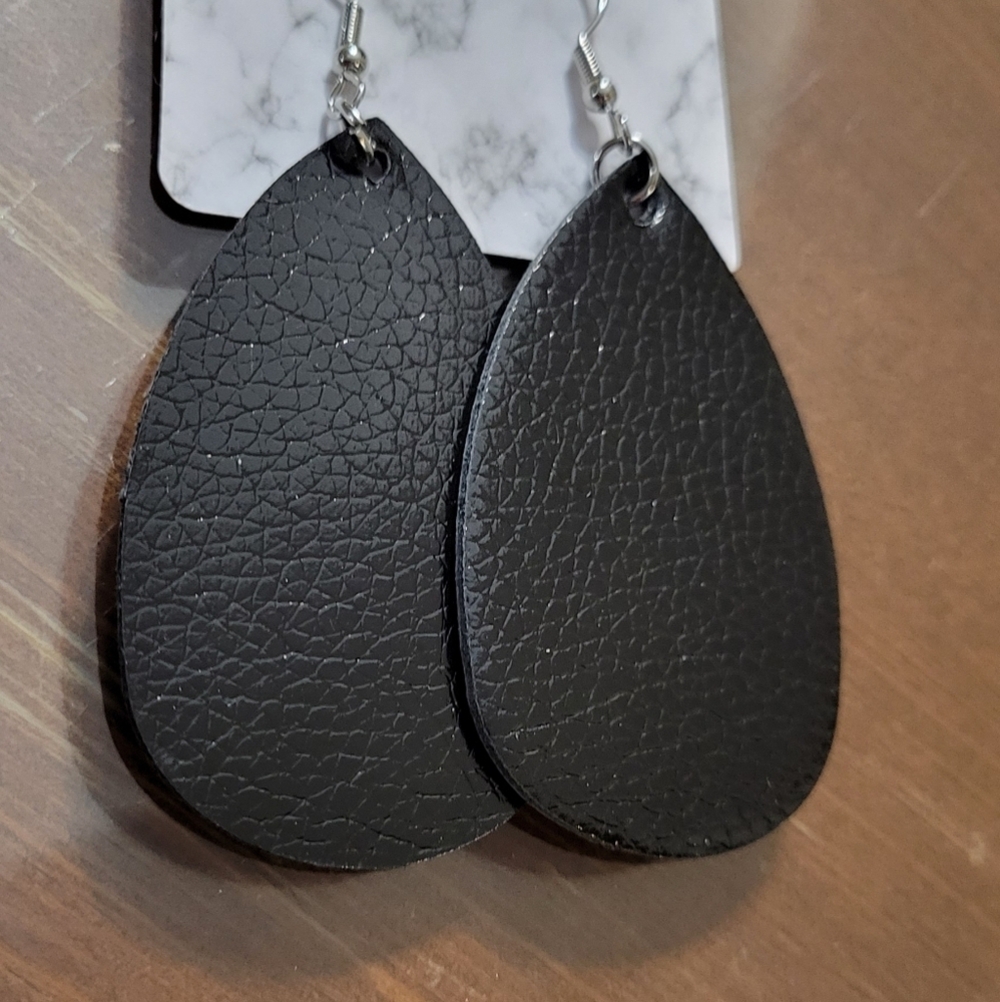 La Ti Da Handmade Creations Pleather Teardrop Earrings Black Or Bronze